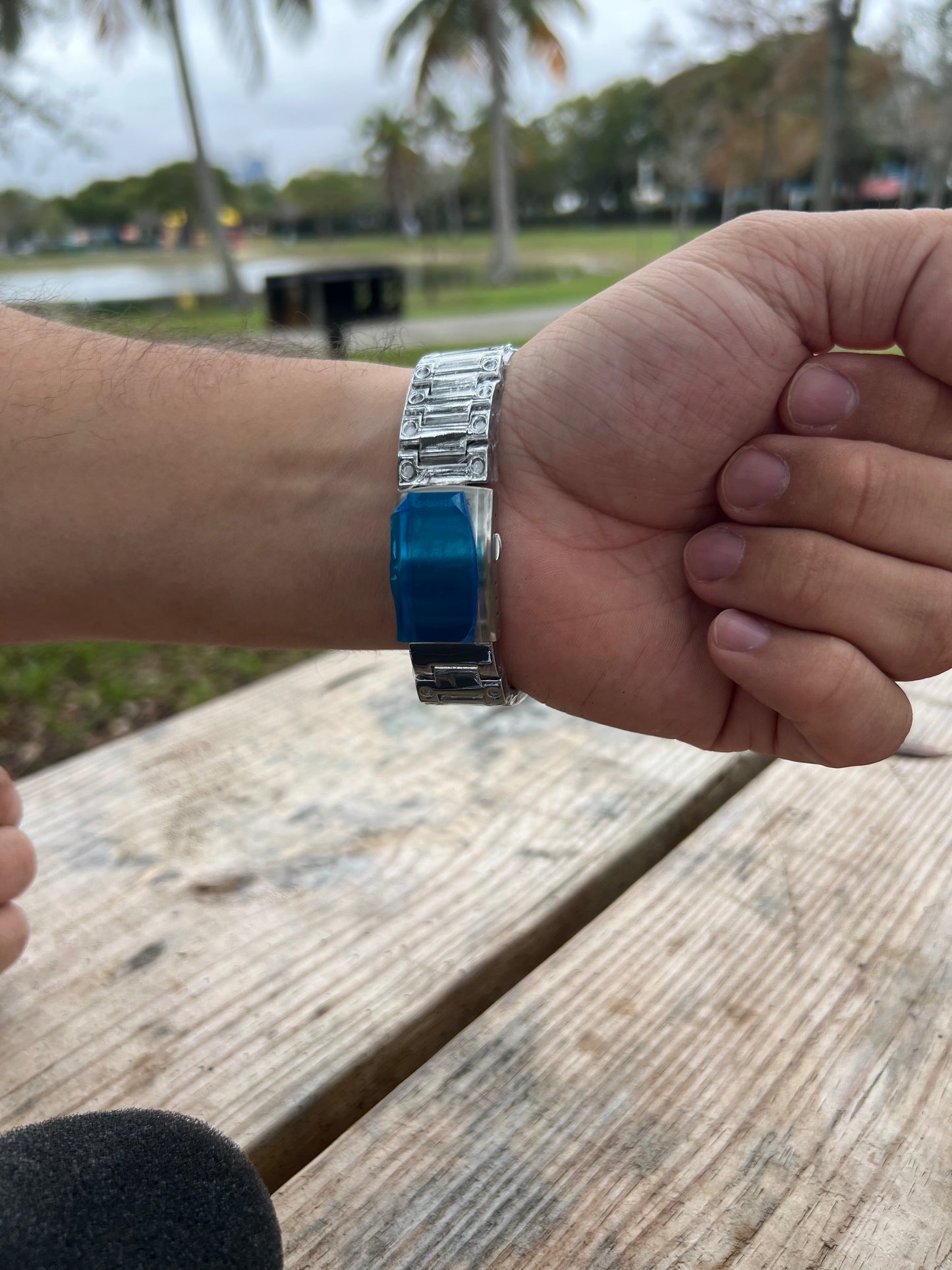 CASIO ALTERNATIVO G-SHOCK OAK PLATEADO #CASA0002