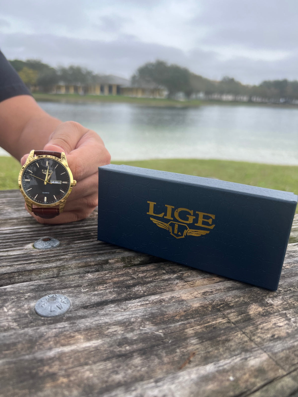 RELOJ CABALLERO LIGE MARRON CUERO #LIGE0002