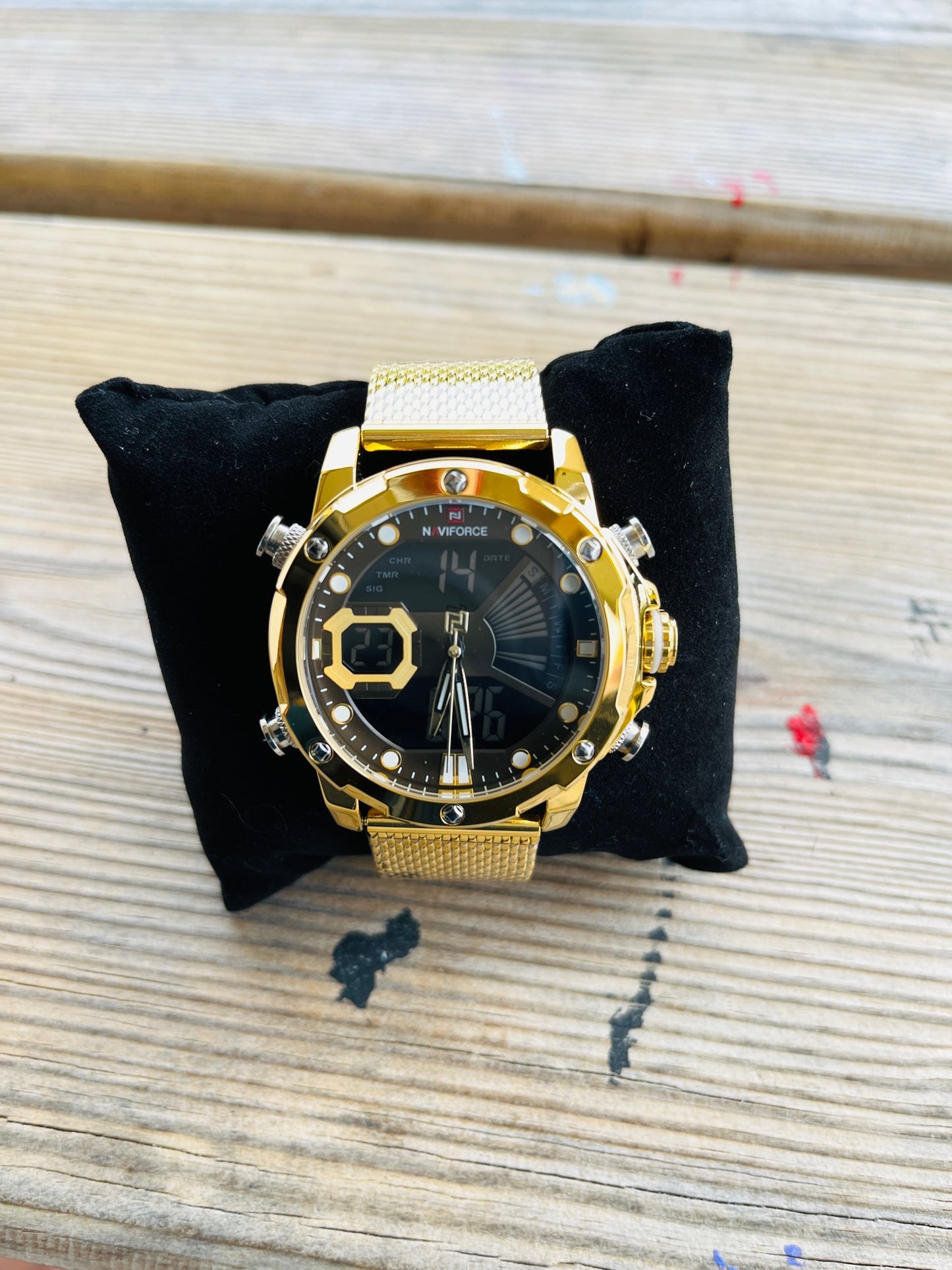 NAVIFORCE CABALLERO DORADO #NAV0008