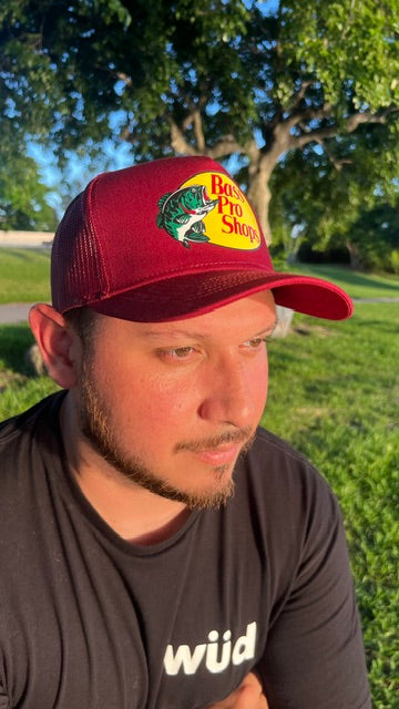 GORRA BASS PRO SHOP LOGO CLASICO  VINOTINTO